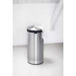 Бак для белья 35 л Brabantia 105128 с металлической крышкой Бак для белья 35 л Brabantia 105128 с металлической крышкой