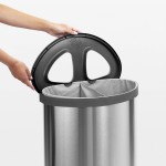 Двухсекционный бак для белья 55 л Brabantia 105029 с пластиковой крышкой Двухсекционный бак для белья 55 л Brabantia 105029 с пластиковой крышкой