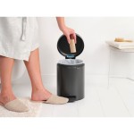 Бак для мусора с педалью Brabantia NewIcon Pedal Bin 5 л, графитовый (233463) Бак для мусора с педалью Brabantia NewIcon Pedal Bin 5 л, графитовый (233463)