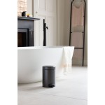 Бак для мусора с педалью Brabantia NewIcon Pedal Bin 3 л, графитовый (233449) Бак для мусора с педалью Brabantia NewIcon Pedal Bin 3 л, графитовый (233449)