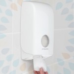 Складений туалетний папір Kimberly-Clark код 8408 Kleenex® двошаровий в упаковці Bulk, 36 пачок x 200 аркушів (всього 7200 шт.)
