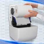 Диспенсер рулонних рушників для рук Kimberly-Clark Aquarius™ Slimroll™ код 7955 білого кольору Диспенсер рулонних рушників для рук Kimberly-Clark Aquarius™ Slimroll™ код 7955 білого кольору