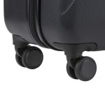 Чемодан CarryOn Skyhopper (M) Black (502127) Чемодан CarryOn Skyhopper (M) Black (502127)