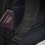 Рюкзак для ноутбука 17,3", чорний RIVACASE 8460 (Black) Рюкзак для ноутбука 17,3", чорний RIVACASE 8460 (Black)
