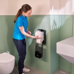 Диспенсер для двох рулонів Tork 558042 OptiServe® безстрижневого туалетного паперу Диспенсер для двох рулонів Tork 558042 OptiServe® безстрижневого туалетного паперу